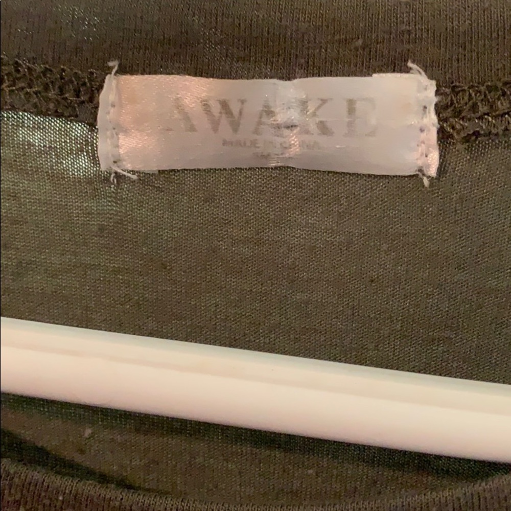 Simple tee - Picture 3 of 3